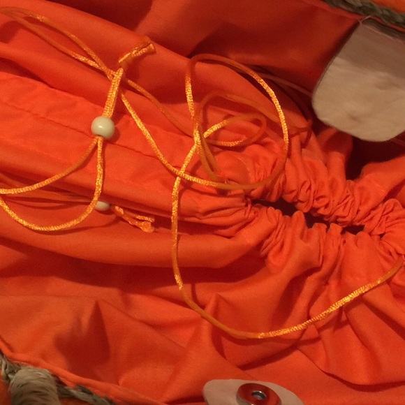 Colorful Pom Pom Woven Straw Bag - Picture 2 of 3